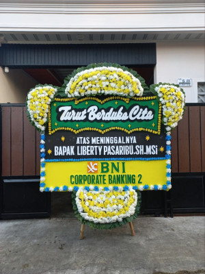 Papan Bunga Duka di Mlarak